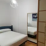 Bajo Al Lado Del Ayuntamiento *