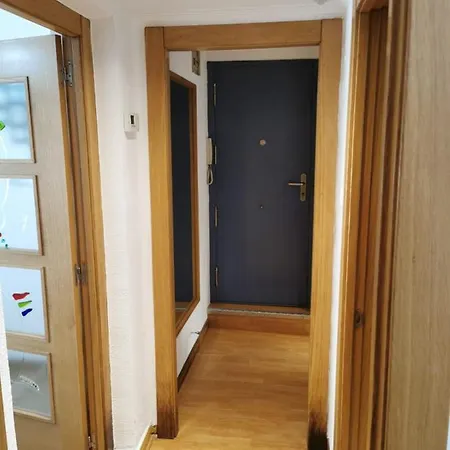 Apartamento Bajo Al Lado Del Ayuntamiento *