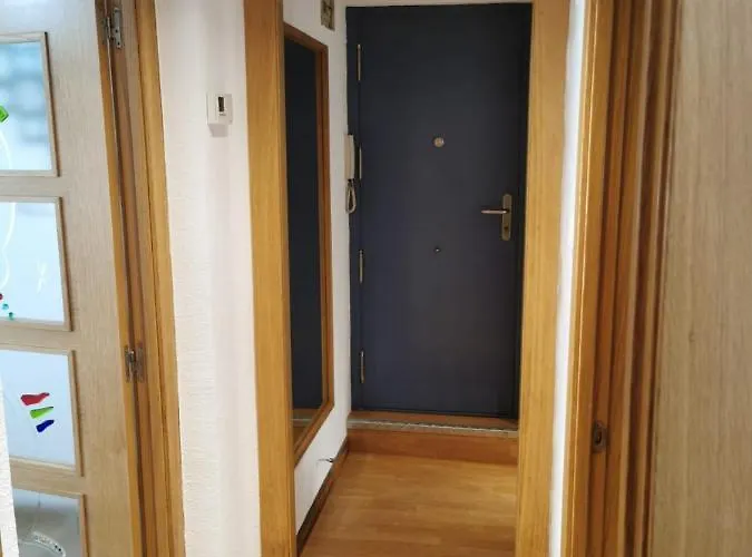 Apartment Bajo Al Lado Del Ayuntamiento *