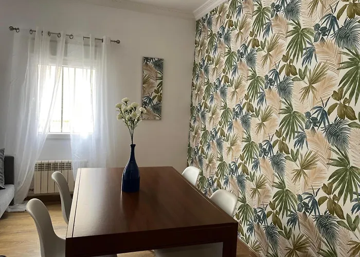 Bajo Al Lado Del Ayuntamiento Apartment *